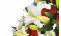 image d'un lys blanc du bouquet de fleurs | Entrefleuristes