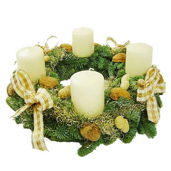 image de la Couronne de Noël Des Fleurs à Chamonix | Entrefleuristes image de la Couronne de Noël Des Fleurs à Chamonix | Entrefleuristes