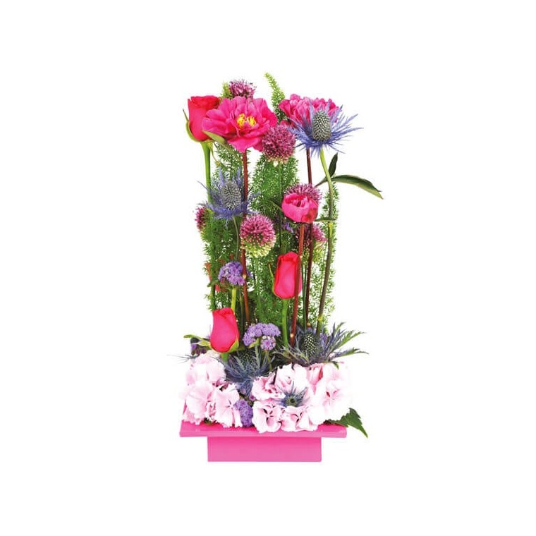 Image de Théâtral, composition de fleurs rose-fuchsia - Entrefleuristes