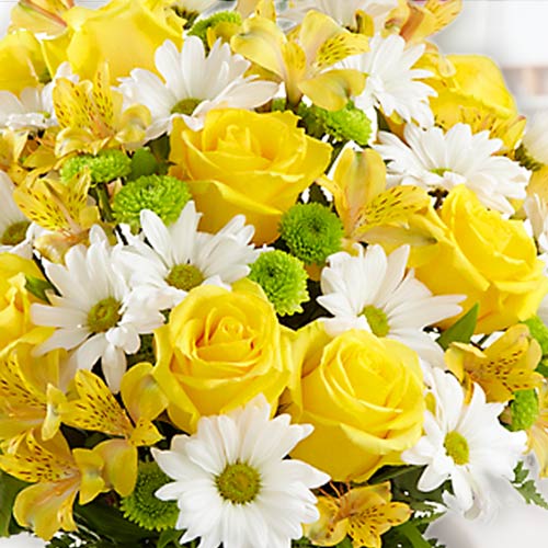 Entrefleuristes | Image du bouquet surprise dans les tons jaunes et blancs